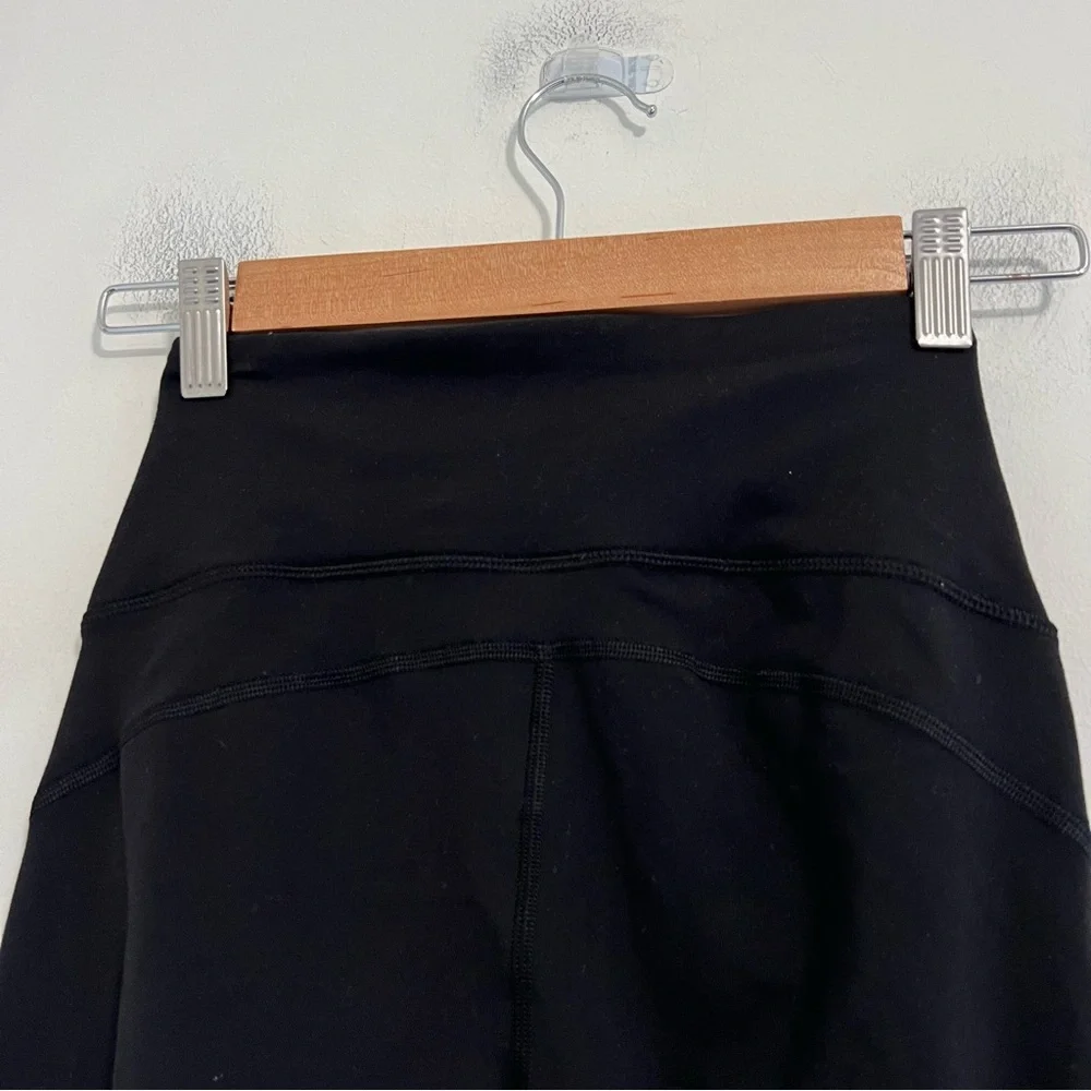 Lululemon Out To Lunge Untight Tight